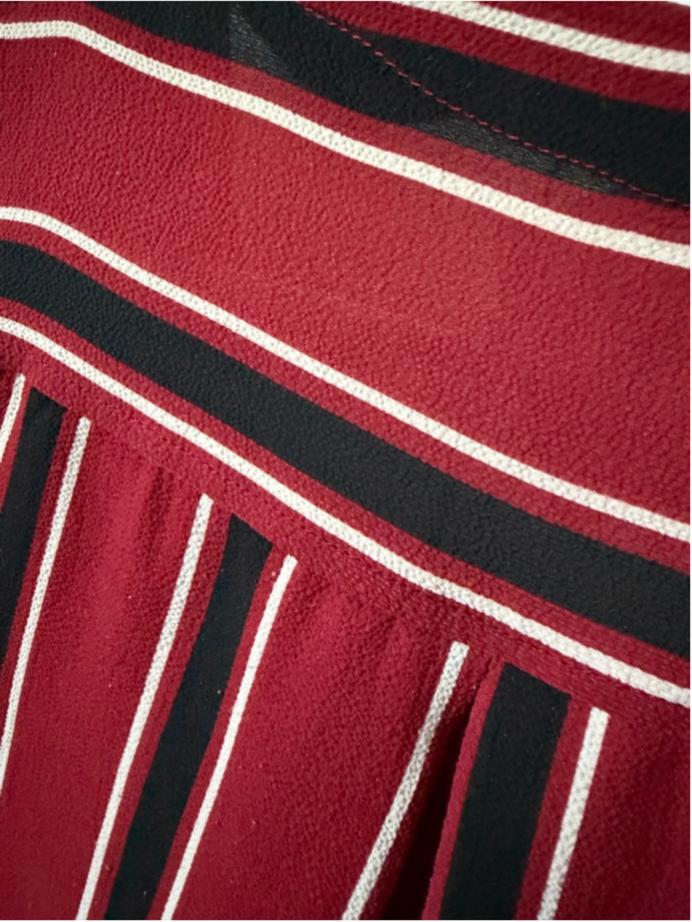Papaya Blouse M Maroon Black Striped Short Sleeve - Picture 7 of 7